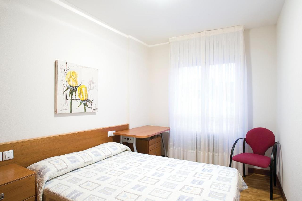 Apartamentos La Aurora by Clabao - Bed and Breakfast Logroño