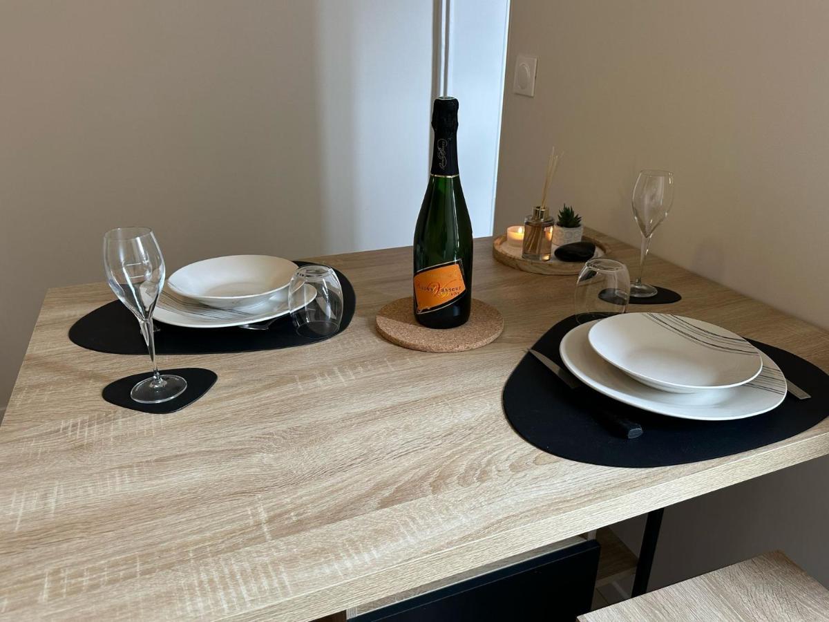 Le chal'heureux, Appartement chic au cœur d'Épernay - B&B
