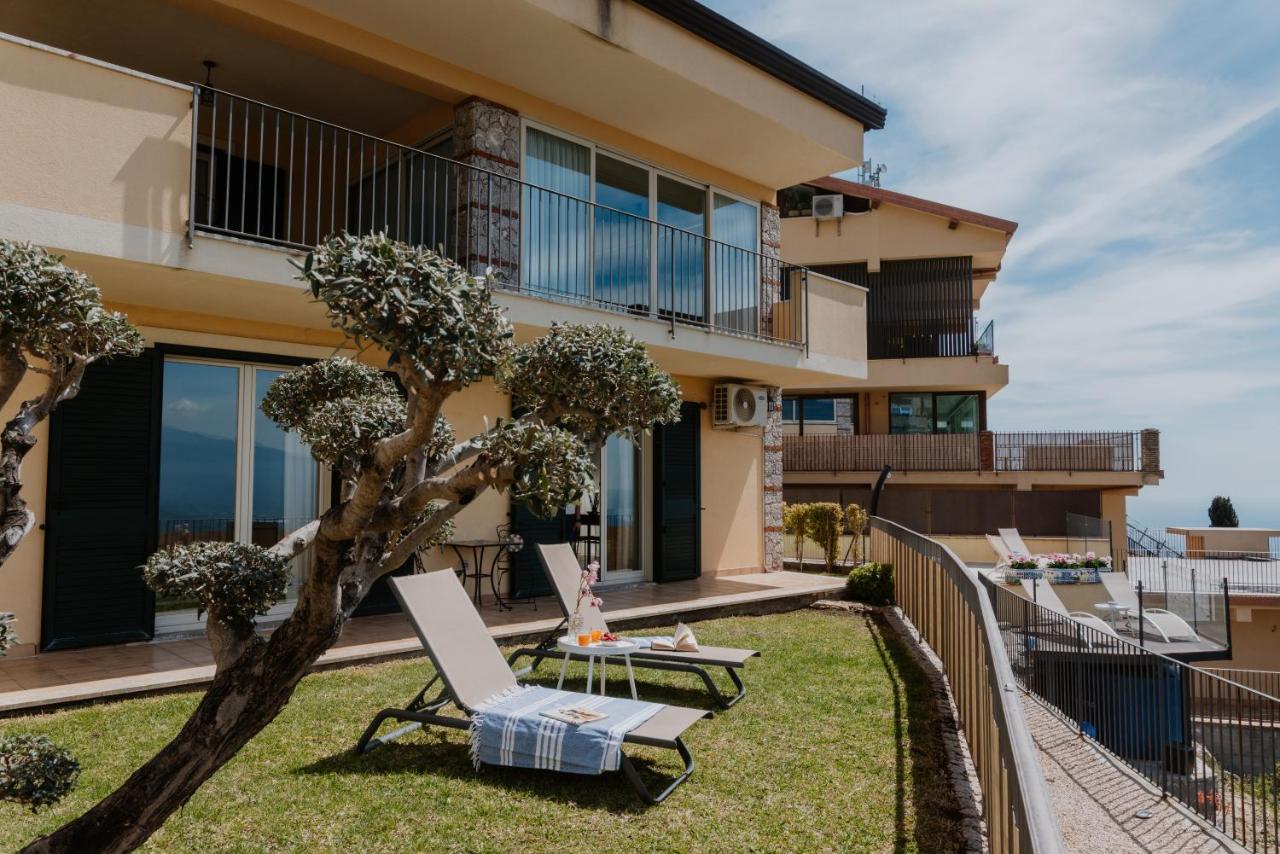 Villa Da Vinci Luxury Panoramic Apartments - Taormina rooms collection - Ferienwohnung Taormina