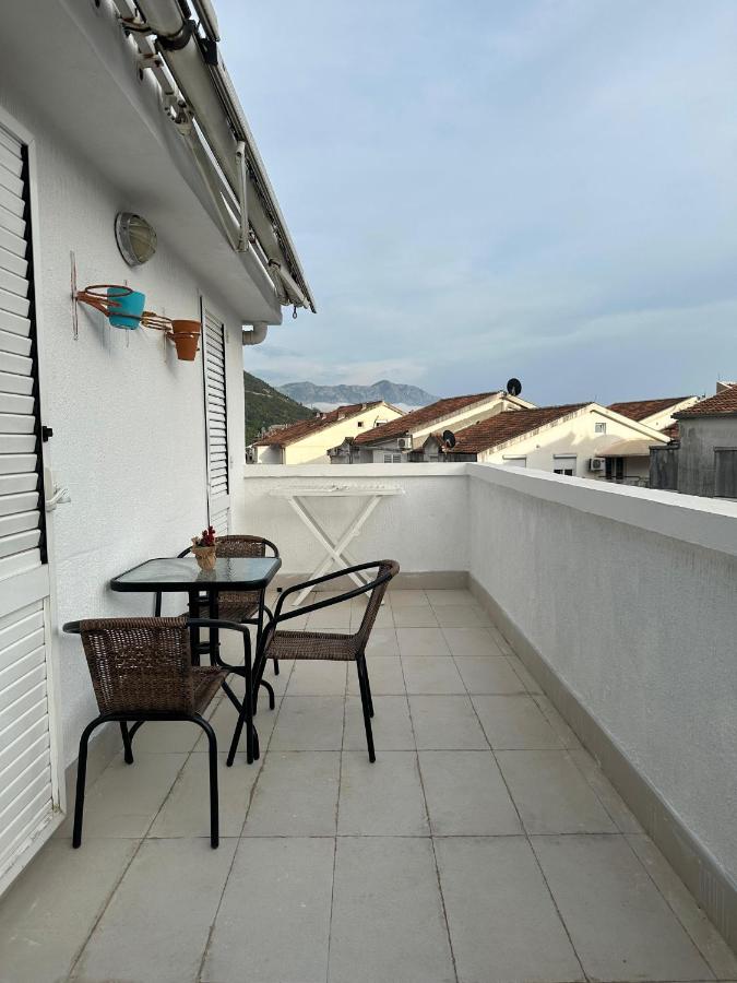 Daire Klimt Budva - Chambres d’hôtes Kravlja