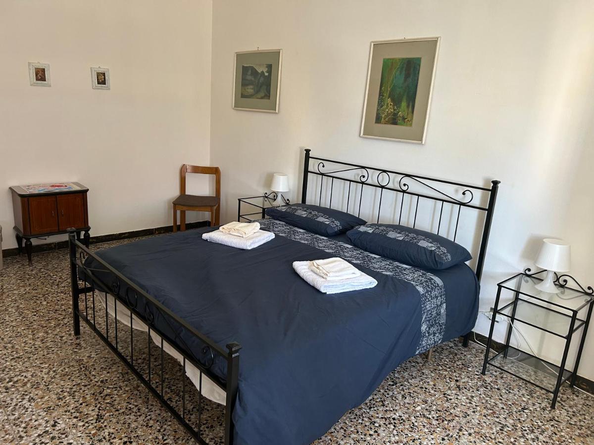 Chambre Double avec Salle de Bains Commune