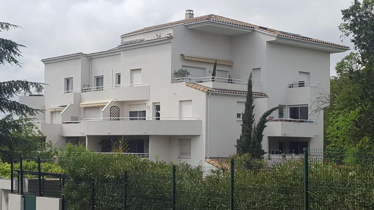 F3 63m2, Piscine, Terrasse, Parking, 20 min plages - B&B Montpellier