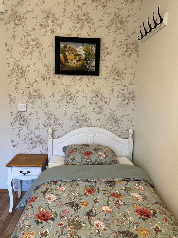 Single Room with Shared Bathroom