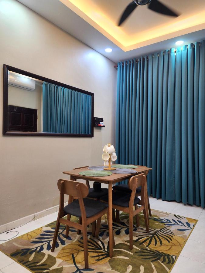 Dirgahayu Homestay II Nuri - B&B