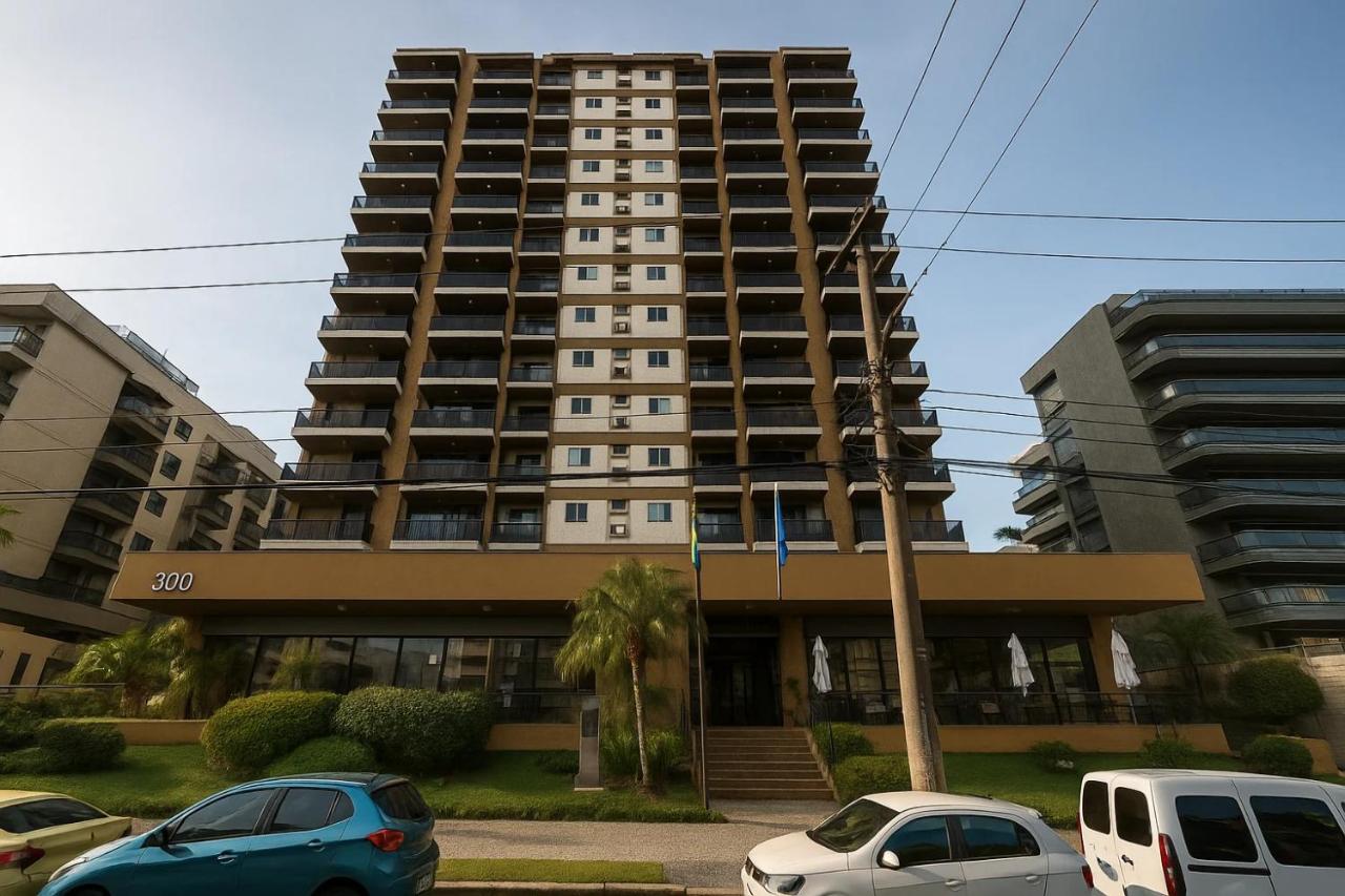 Wake Up to a Beachfront Dream l Barra's Best Ocean View - B&B Rio de Janeiro