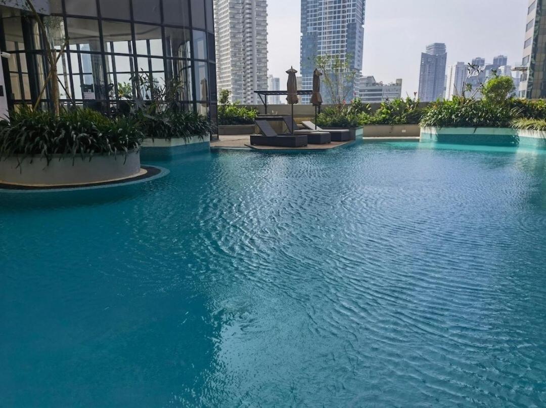 L&S Trizen Luxury Apartments - B&B Colombo