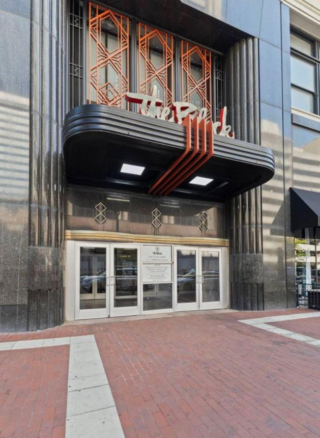 Indy Urban Stay - Skywalk Access - Convention Center - Sleeps7 - B&B