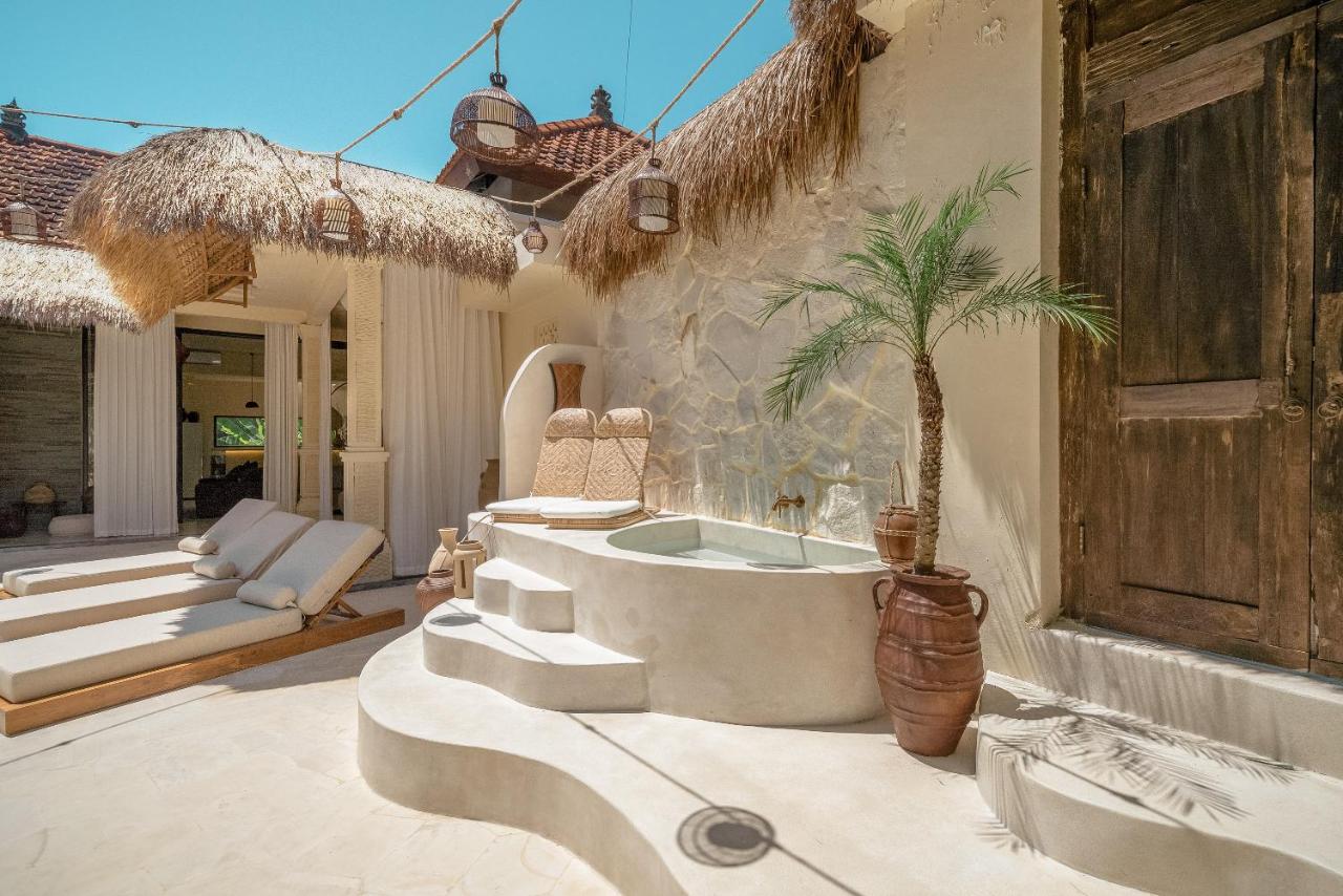 Villa ZALANA - Designer Concept - 3 min from beach - Chambres d'hôtes Canggu