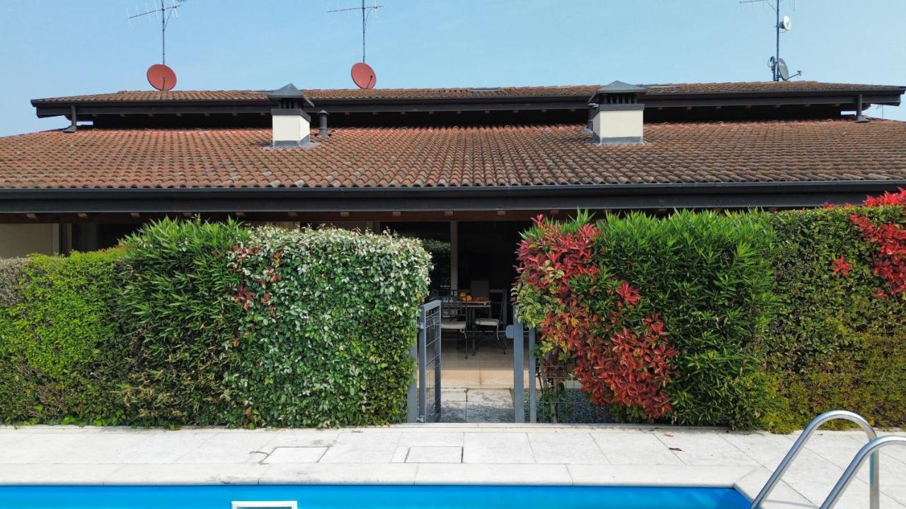 Maison Belvedere By Bookinggardalake - Bed and Breakfast Manerba del Garda