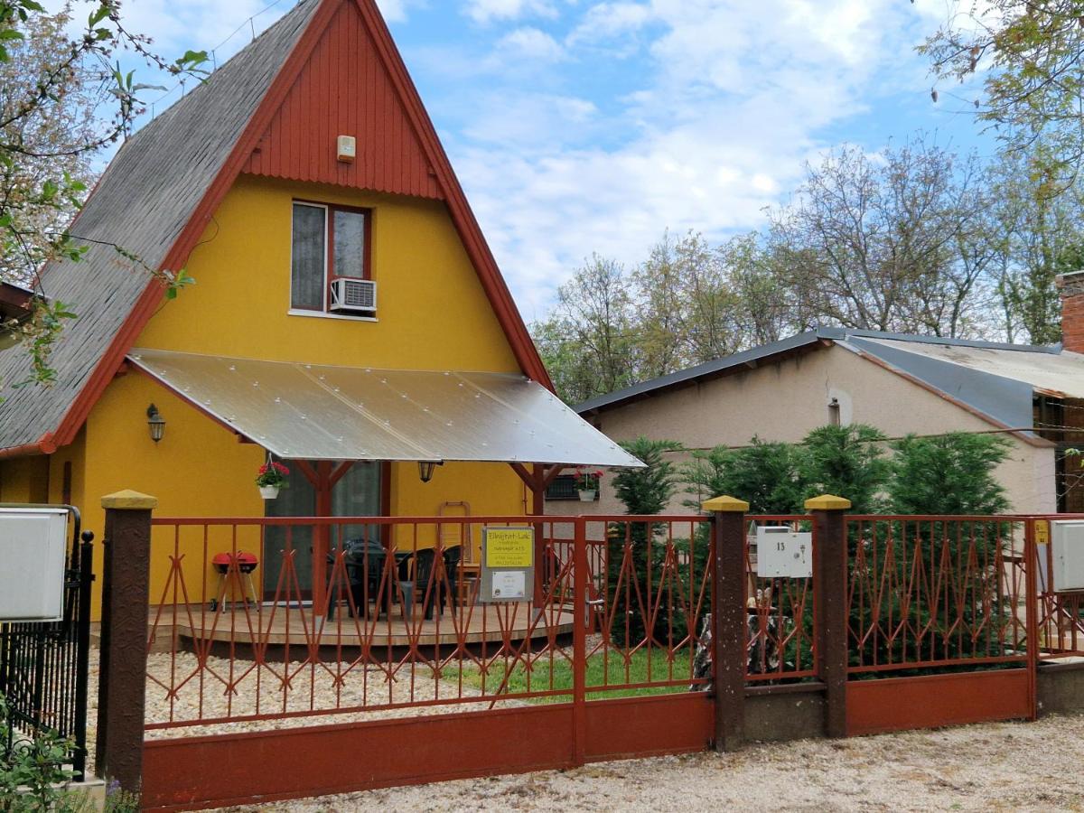 Elbújtat-Lak Vendégház Gyopárosfürdő - B&B