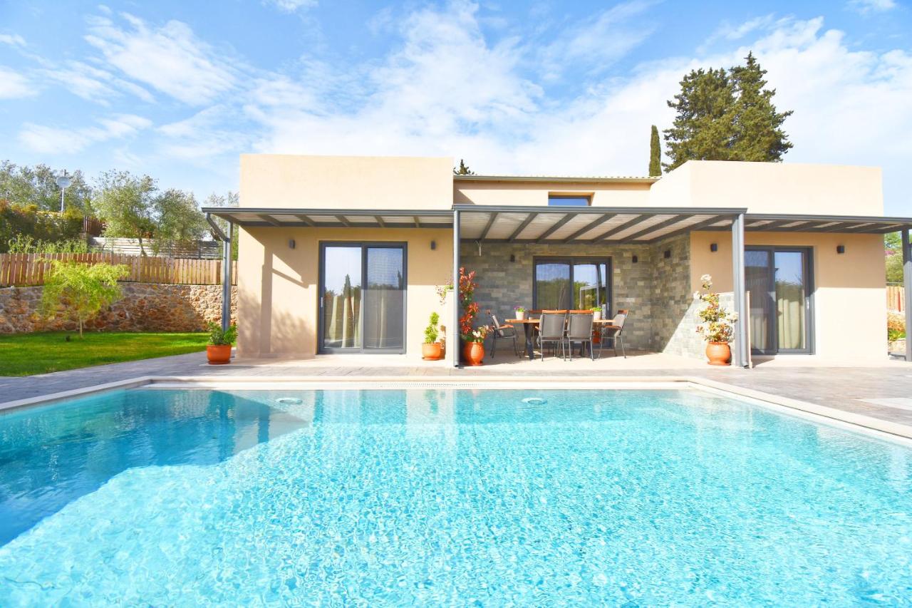 Oras Corfu Contessa - B&B Áno Korakiána