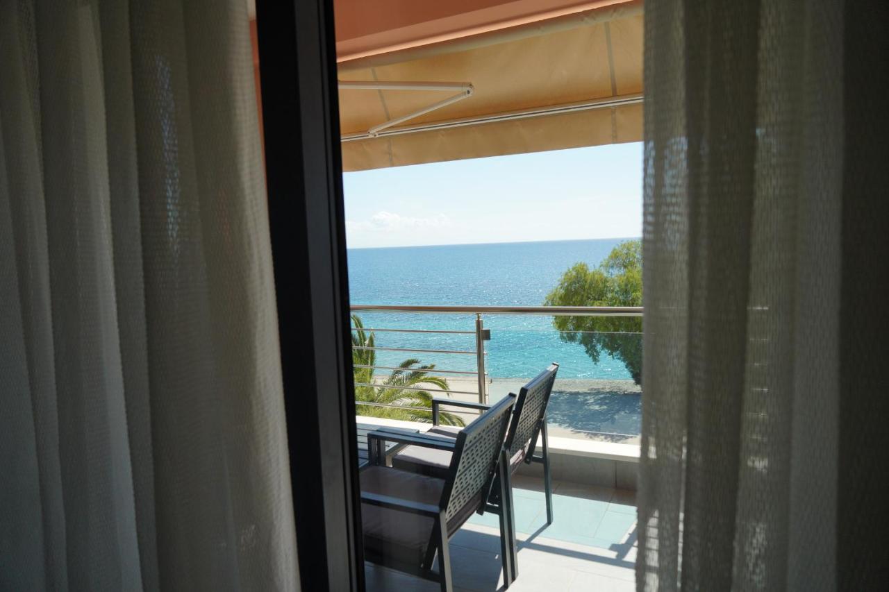 Emmeleia Sea View Suite - Ferienwohnung