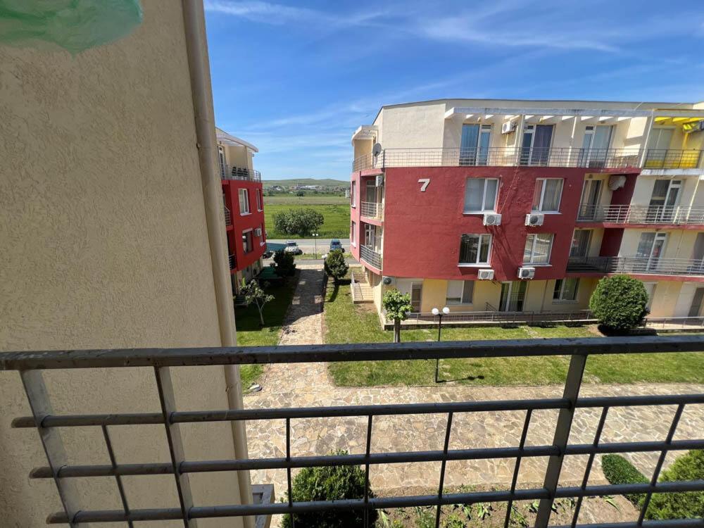 Sunny day 5 - B&B Tankovo