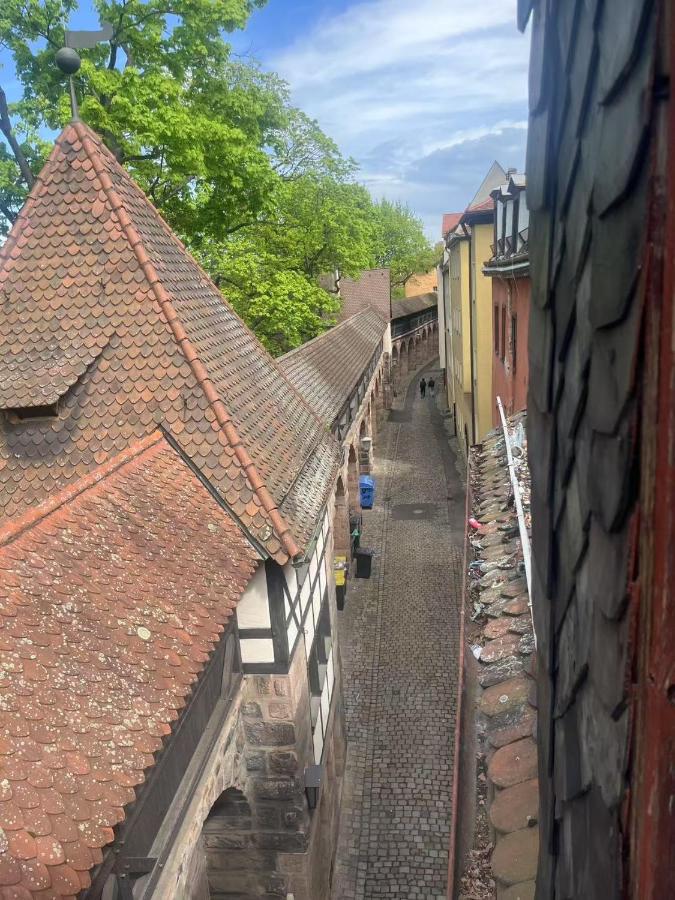 ancient city wall city center - B&B Nuremberg