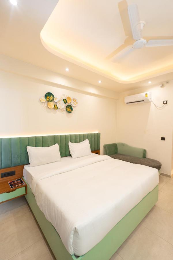 King Room with Balcony