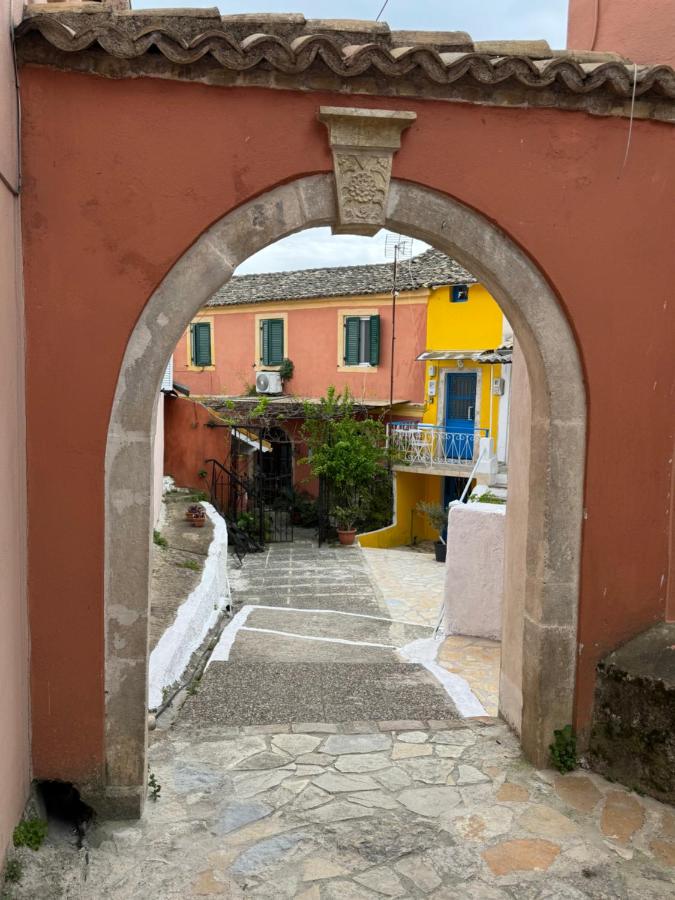 The Yellow House Corfu - Ferienwohnung Gastoúri