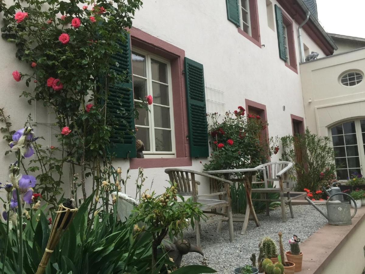 Fewo im Barockhaus Groß-Winternheim - B&B