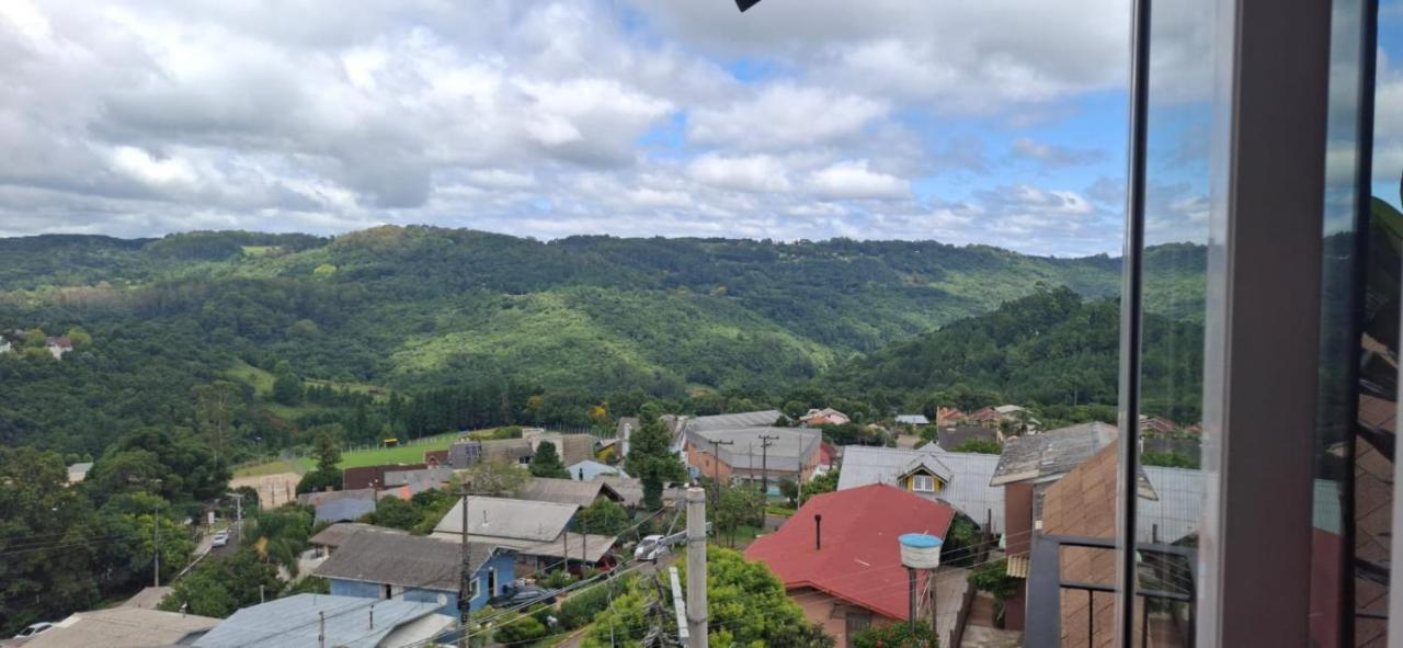 Apartamento de temporada em Gramado com linda vista - Ferienwohnung