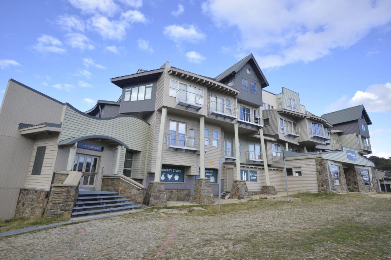 2 Bedroom Ski In Ski Out at Mount Hotham - B&B