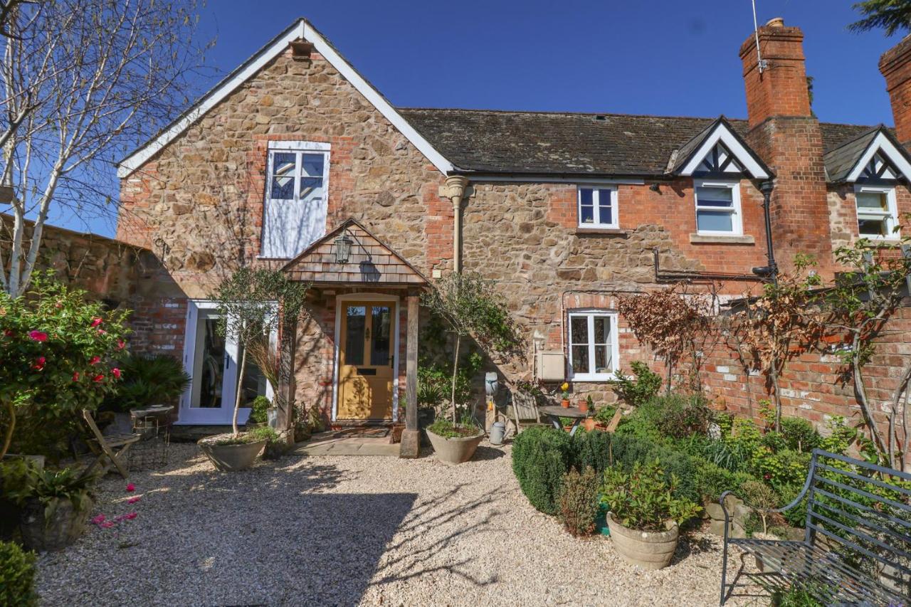 Old Stables - B&B Gloucester