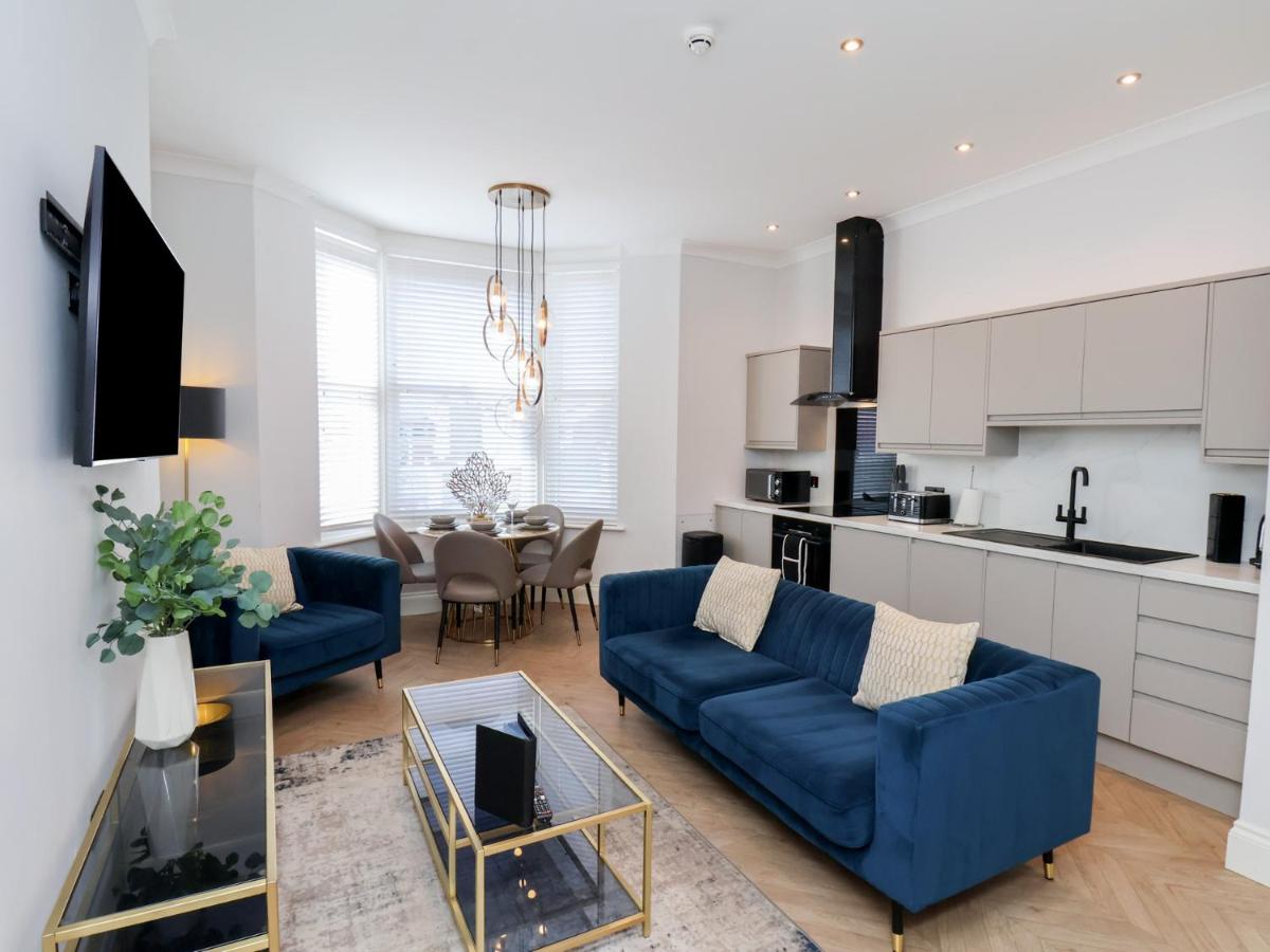 The Salisbury sleeps 4 Classic Apartment - B&B