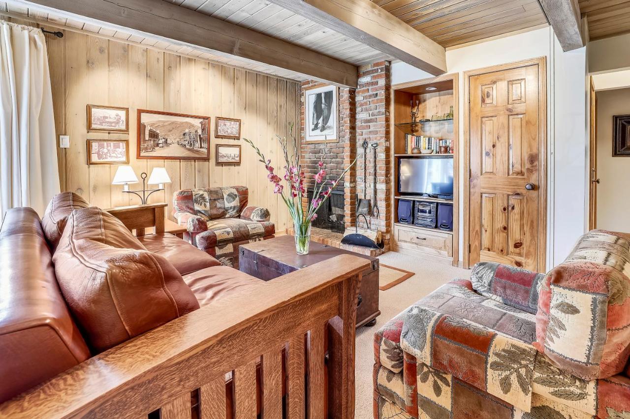 Top-Floor Condo Downtown with Stunning Views - B&B Aspen
