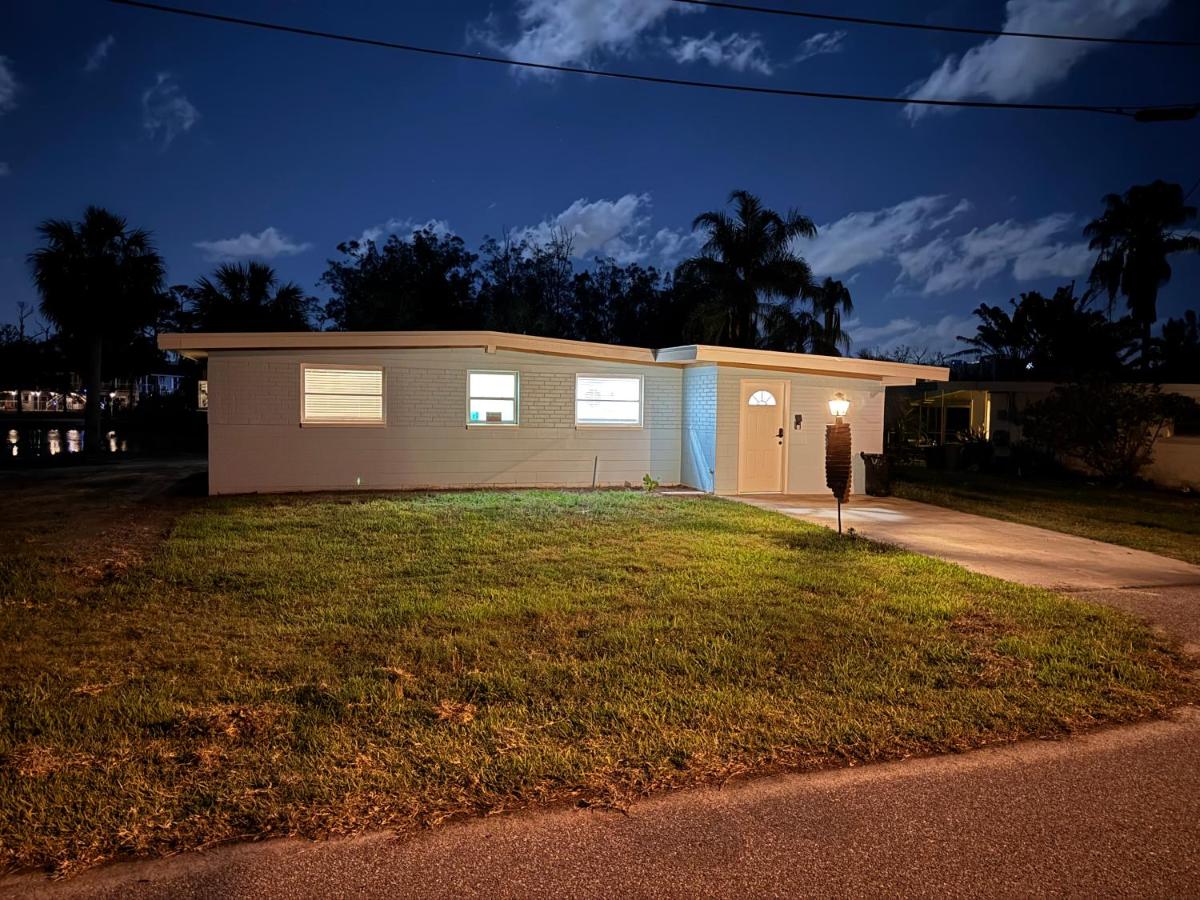 Resting Place on Treasure Island in NPR, FL - Bed and Breakfast New Port Richey
