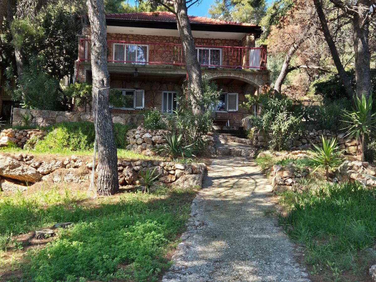 Apartments by the sea Zavala, Hvar - 8774 - Chambres d’hôtes Jelsa