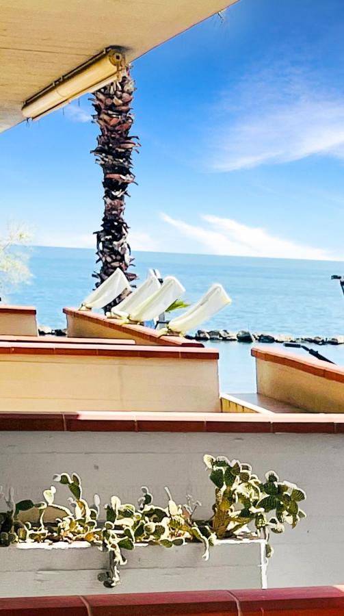 Carlitas Beach Apartment - B&B Martinsicuro