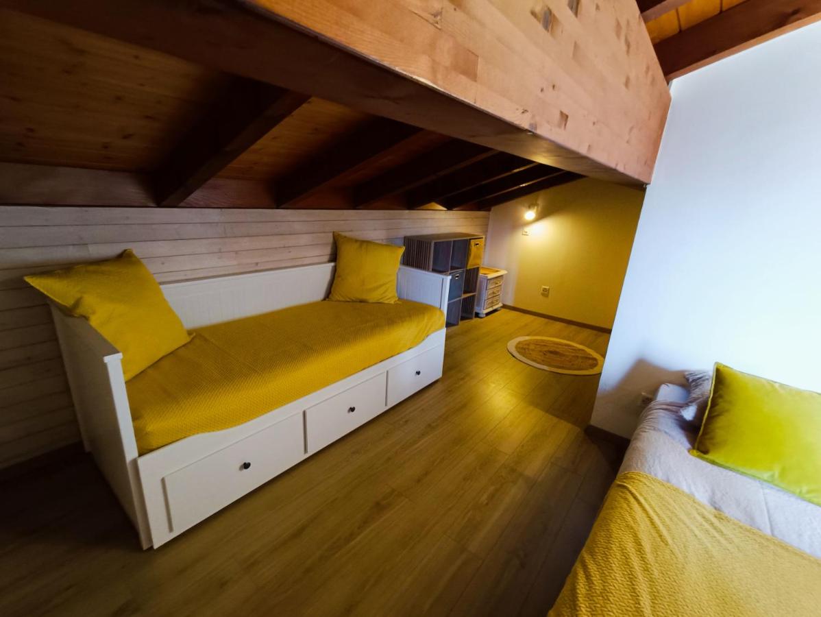 Tweepersoonskamer met 2 Aparte Bedden