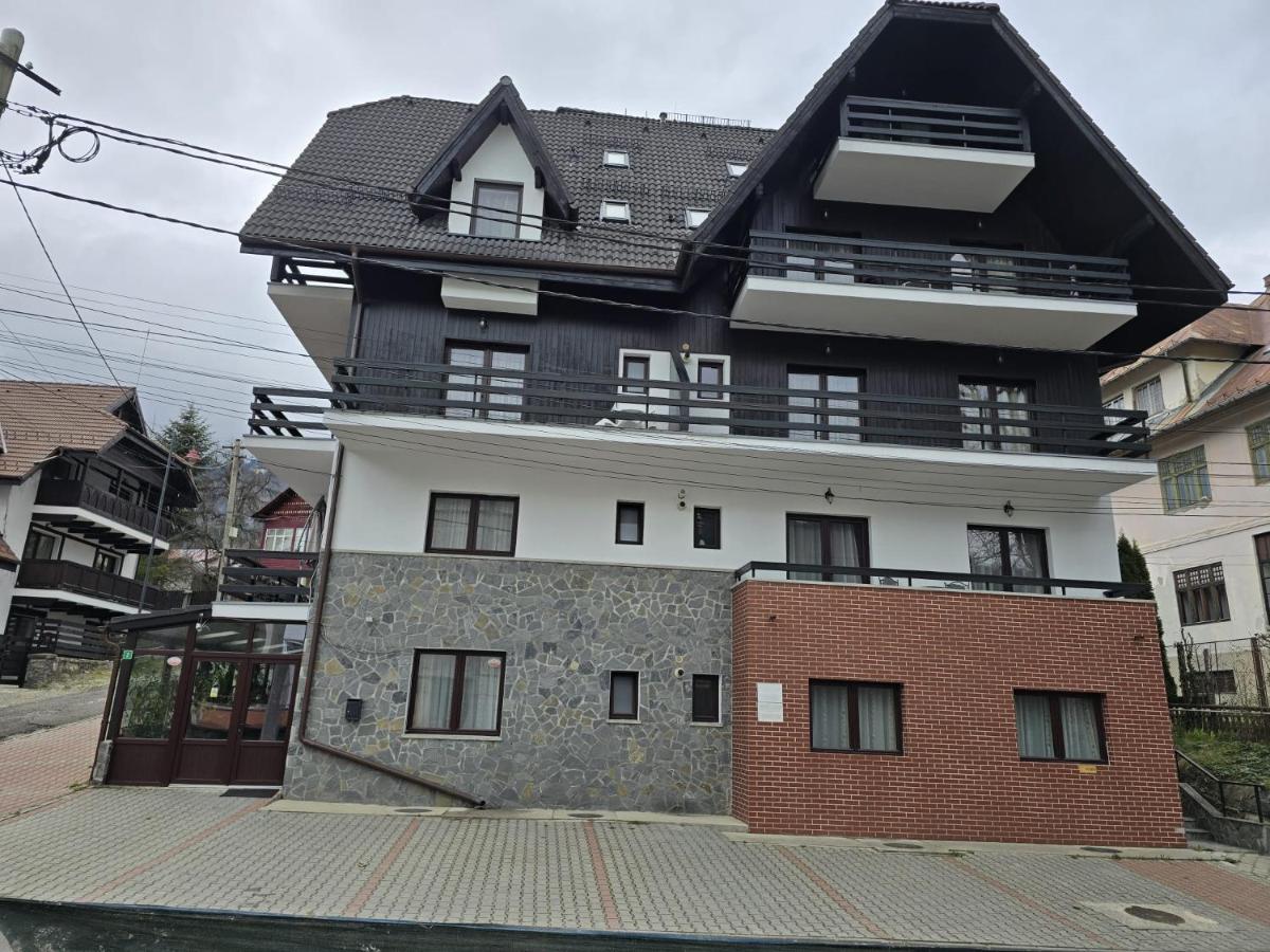 Apartament La Manastire - Chambres d’hôtes