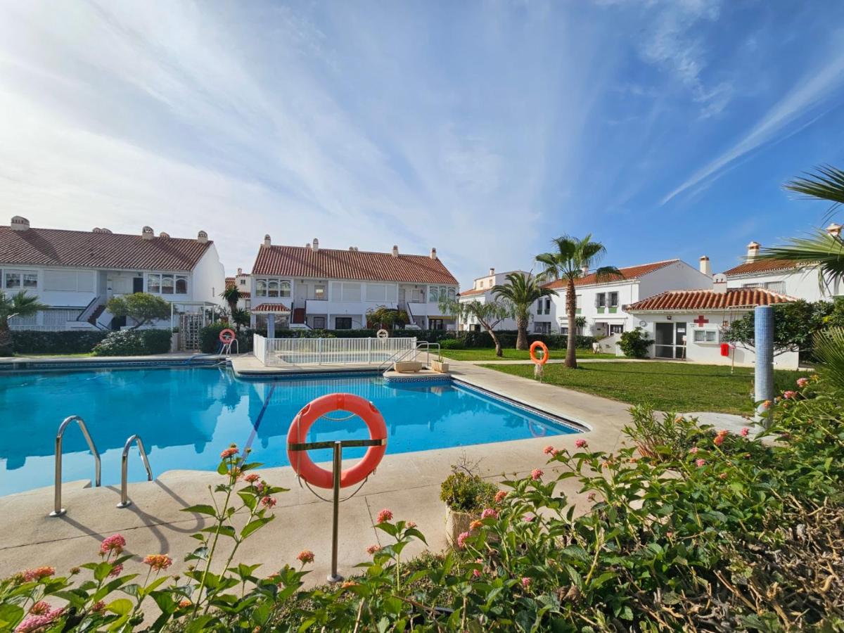 Apartment Mango with Terrace near the Sea, two minutes from the beach - Chambres d'hôtes Torrox Costa