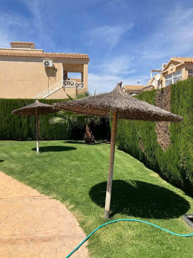 Charming duplex with pool - B&B Torrevieja