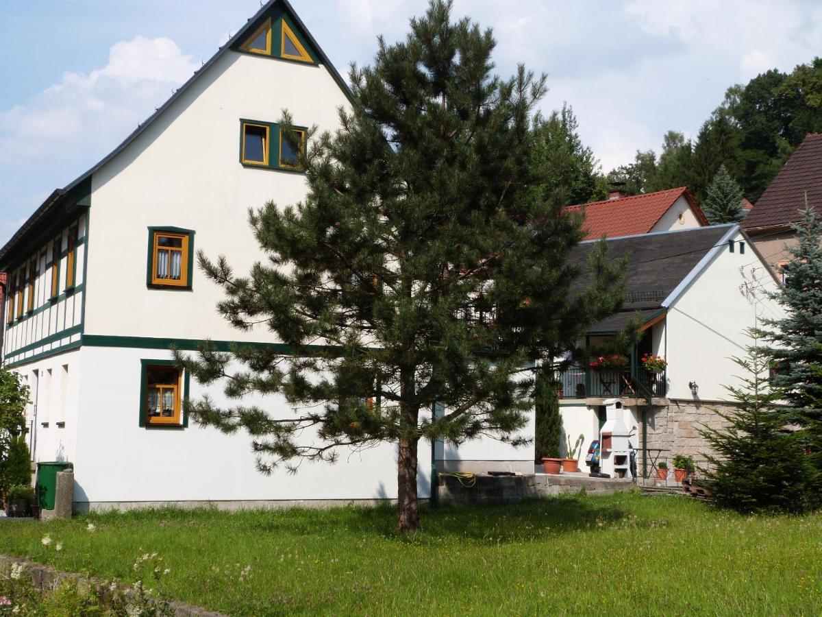 Ferienhäusel am Malerweg mit Terrasse - B&B Bad Schandau