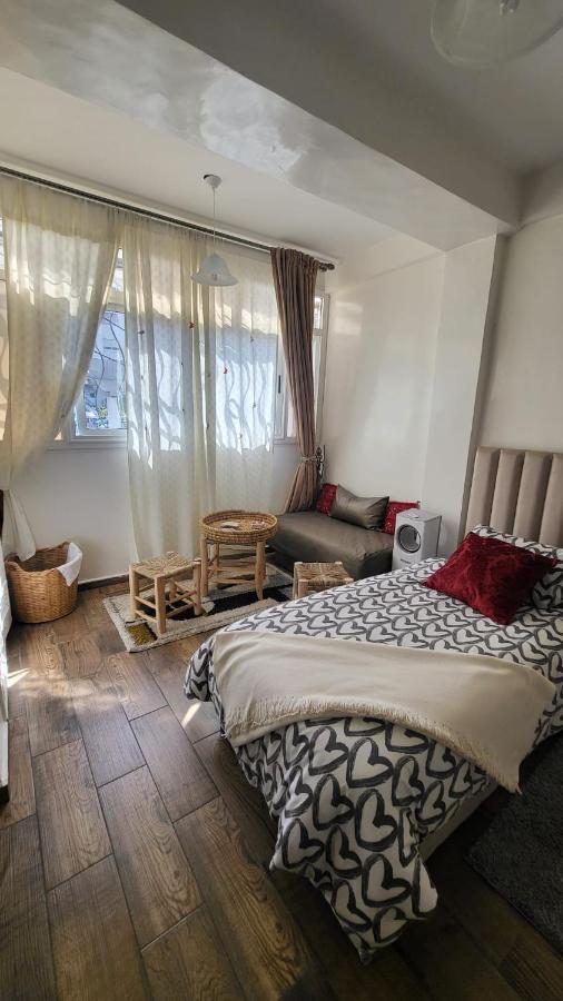 Appartement moderne Mohammedia Parc proche plage parking wifi residence securisee Modern apartment Mohammedia Parc area close to beach parking wifi secure residence شقة حديثة المحمدية حي بارك قريبة من البحر مع موقف سيارات وواي فاي - B&B Mohammedia