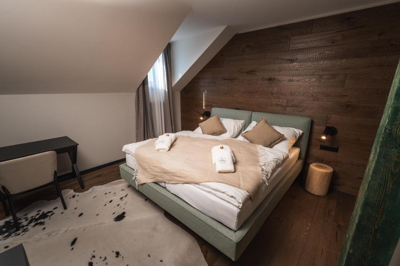 Deluxe Tweepersoonskamer met Extra Bed