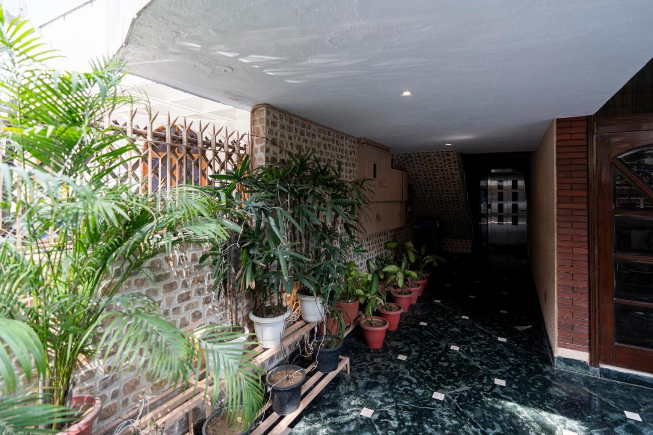Homlee-LushGreen 2BHK-South DEL-Ground Floor - Chambres d’hôtes New Delhi