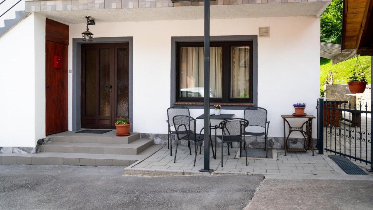 Green Area Apartments Kremžar - B&B