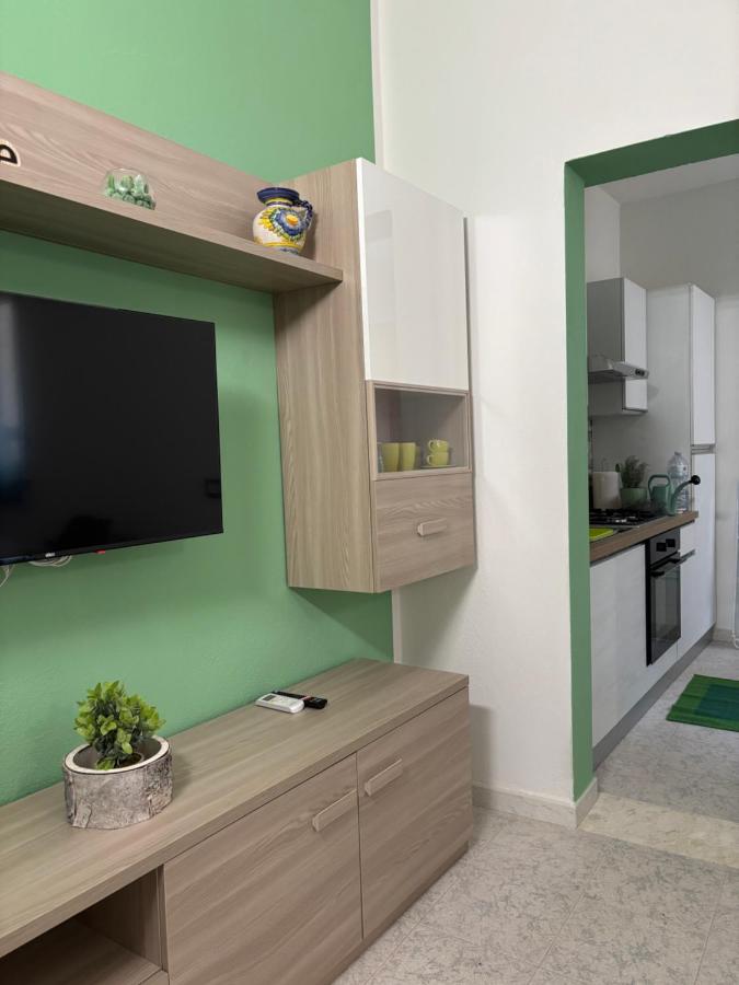 Classic One-Bedroom Apartment with King Bed