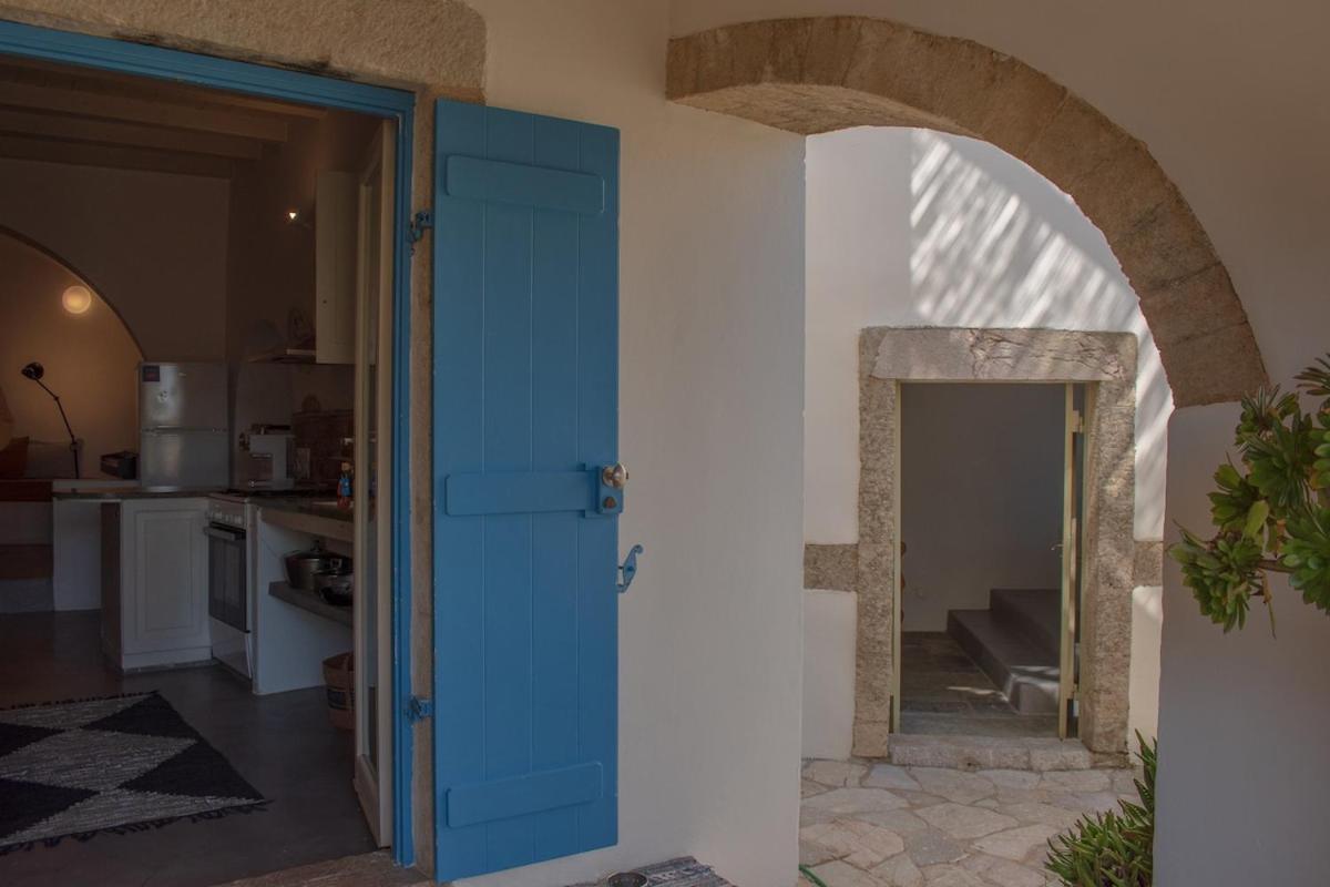 Borantza stone house - B&B