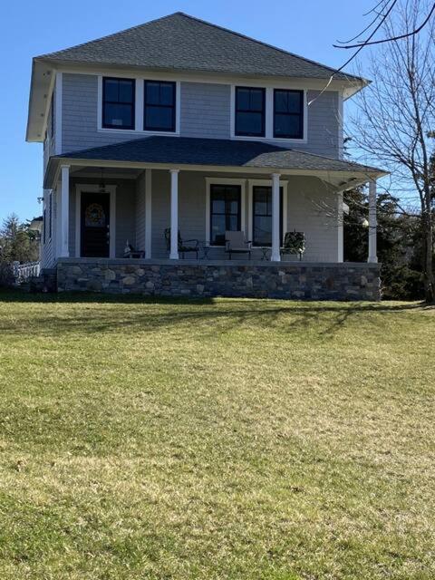 Pocasset Village Charmer - Bed and Breakfast Pocasset