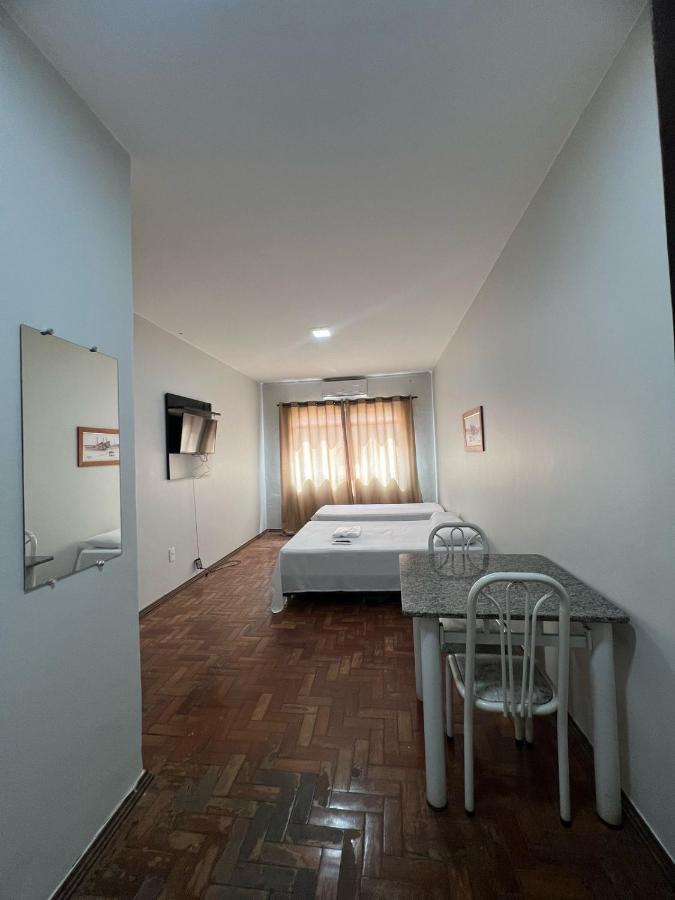 Apartamento 111 - Suíte econômica com ar condicionado - Ferienwohnung Patos de Minas