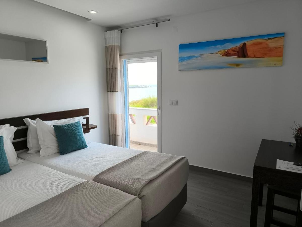 Chambre Lits Jumeaux avec Salle de Bains Privative Séparée