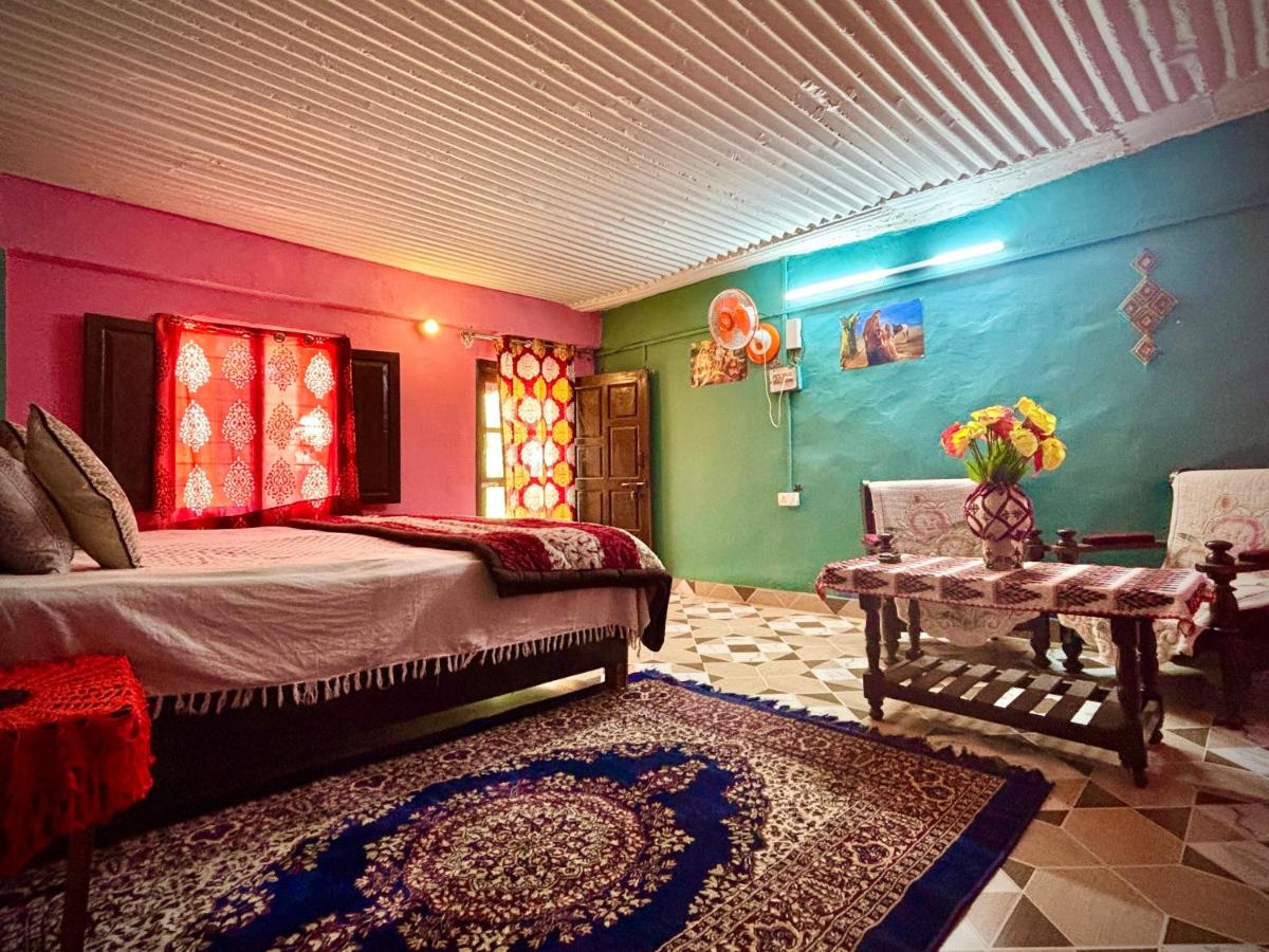 Deluxe Doppelzimmer (2 Erwachsene & 1 Kind)