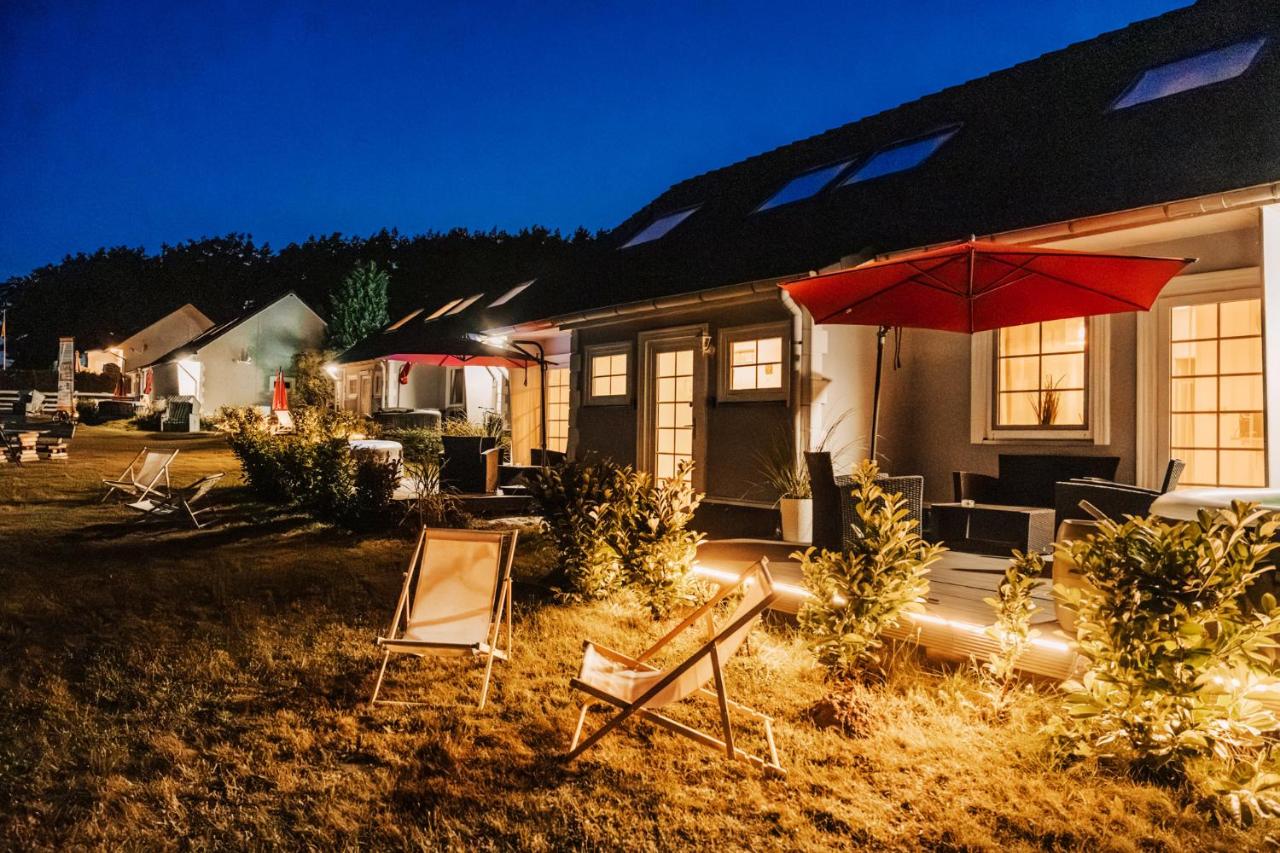Ferienhäuser Insel Usedom Haus Mila 6 - Blick aufs Achterwasser! Whirlpool und Sauna - Chambres d'hôtes Lütow