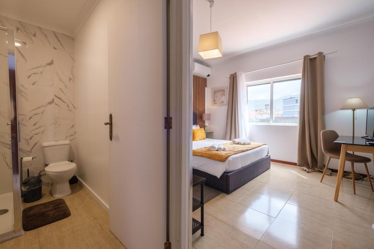 Standard Twin Room with Mountain View