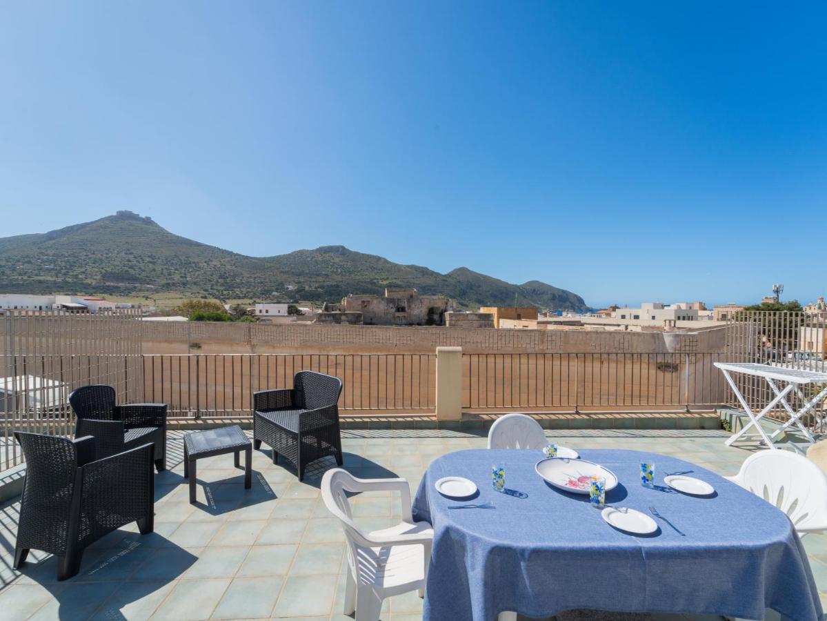 Vista Mare e Castello Favignana - B&B Favignana