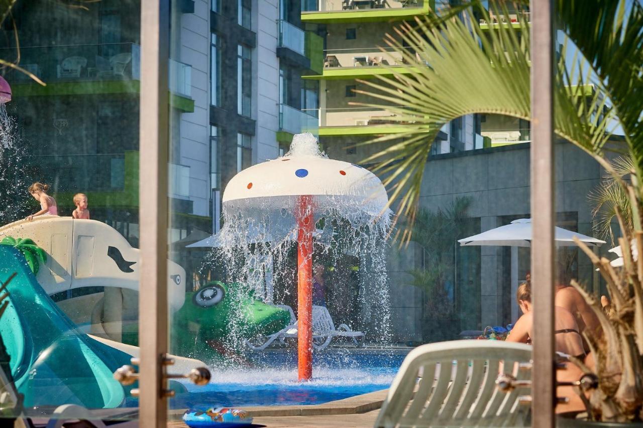 Onix Aparthotel Spa & Pool Resort 36 - Bed and Breakfast Năvodari