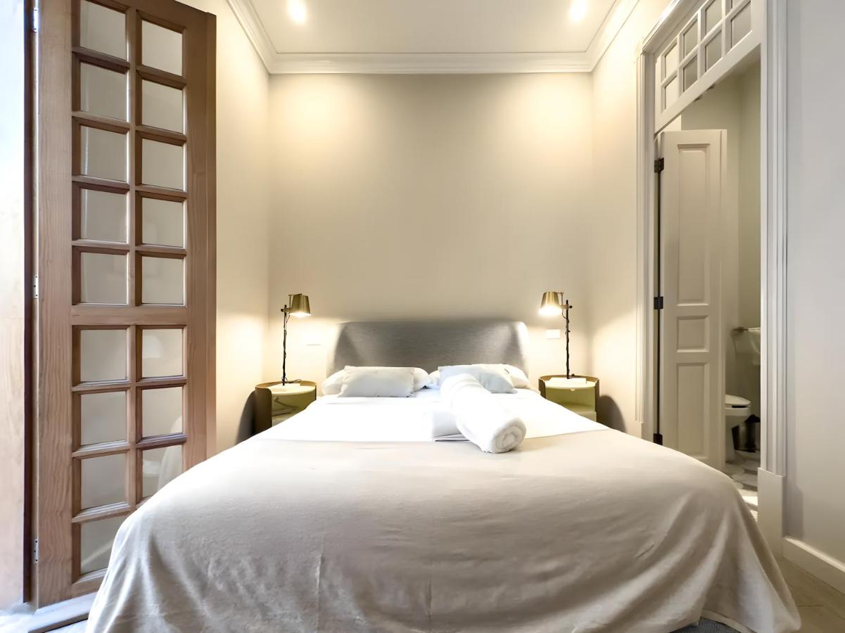 Apartamento de 2 dormitorios con balcón