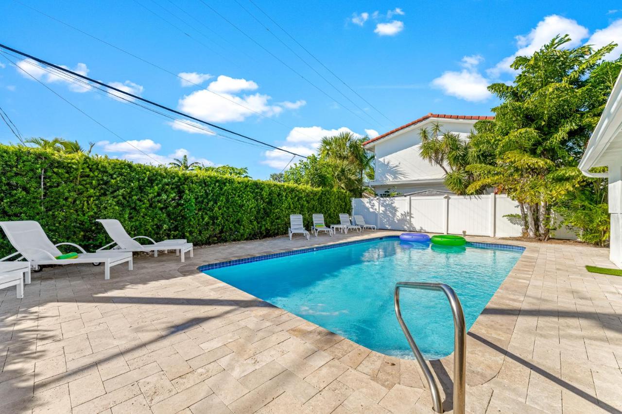 Twin Studio Walk to Beach Pool Free Parking - Chambres d'hôtes Fort Lauderdale